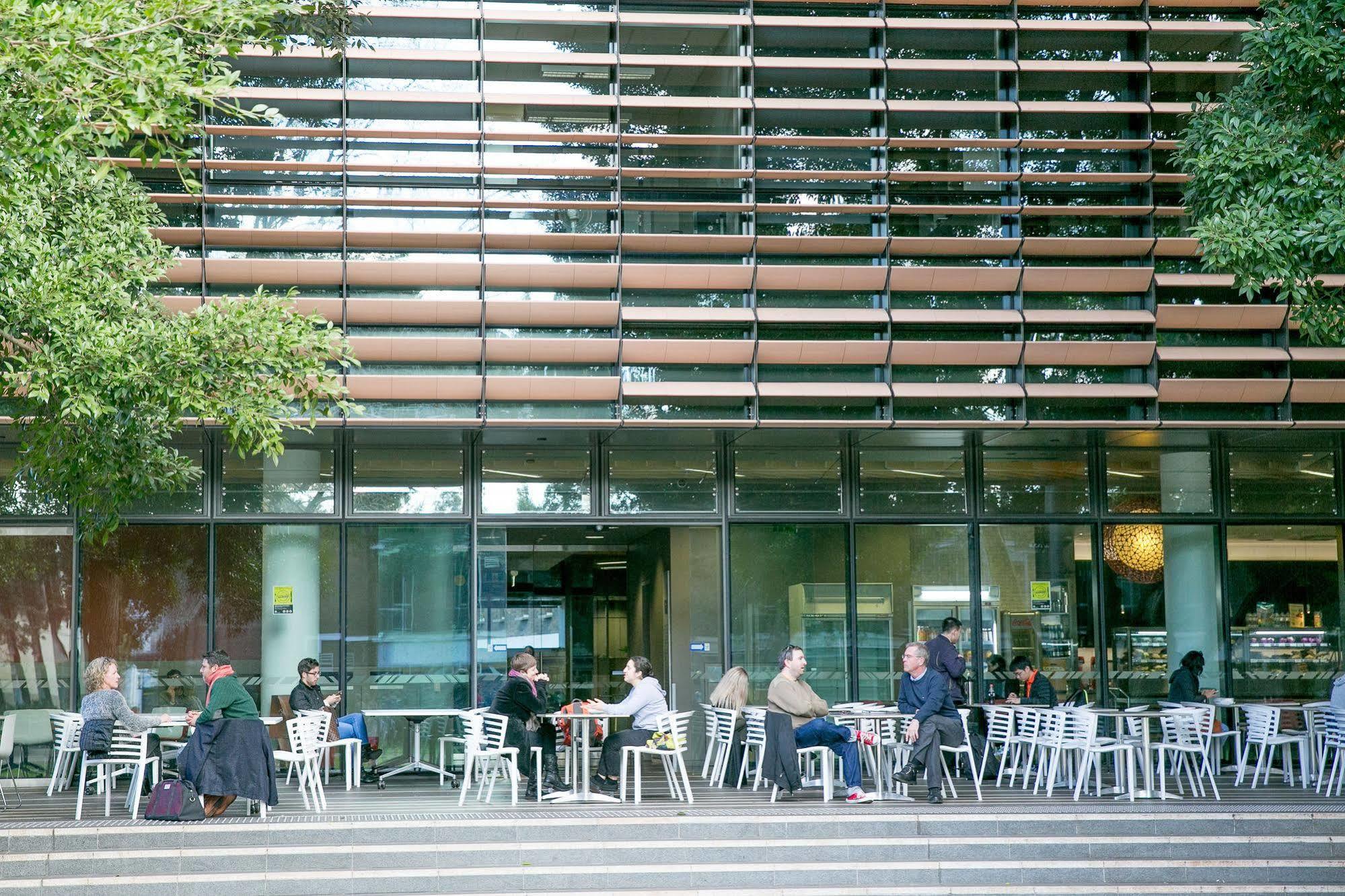 Racecourse Space Pop Up Randwick Ngoại thất bức ảnh