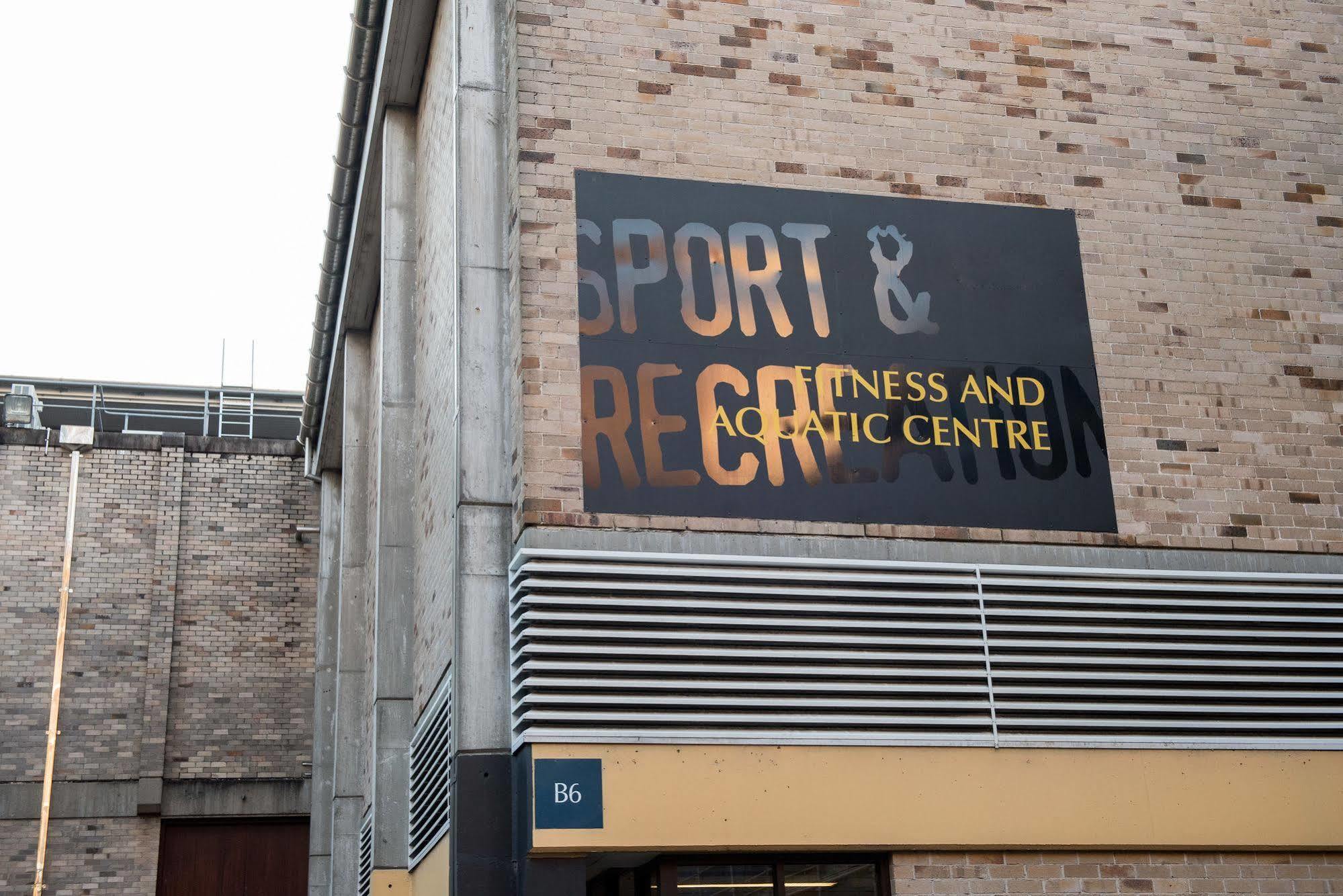 Racecourse Space Pop Up Randwick Ngoại thất bức ảnh