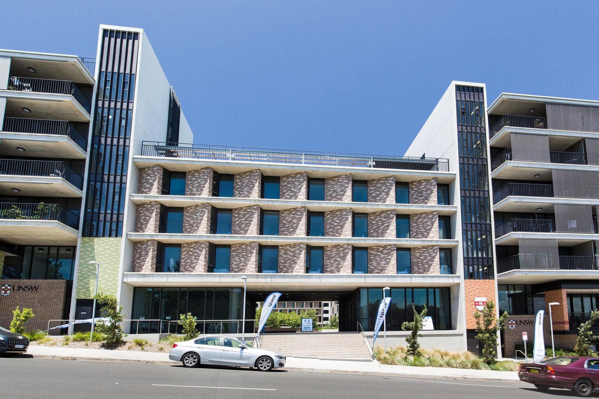 Racecourse Space Pop Up Randwick Ngoại thất bức ảnh